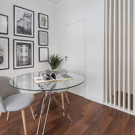 Guestready - Almada Downtown - 1f Apartment *